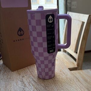 Hydro jug checkers 32 oz NWT